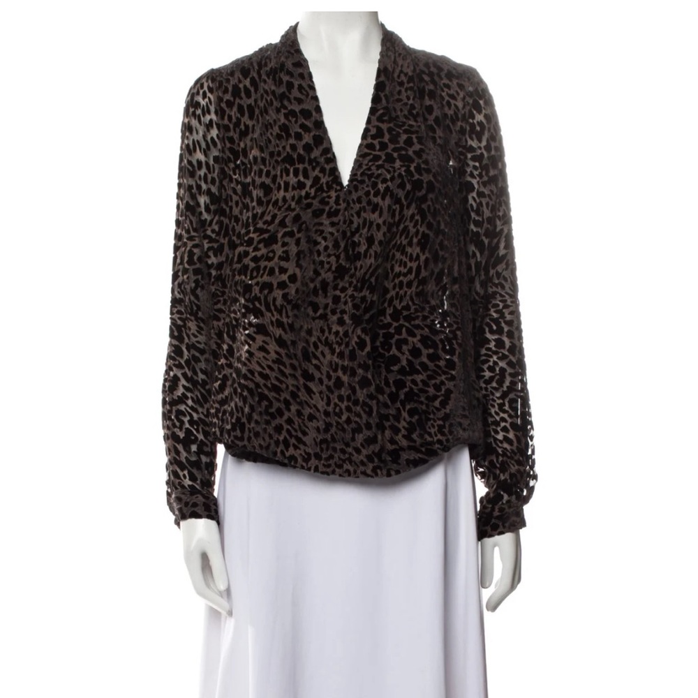 L'AGENCE NWT Long Sleeve Top Size Large in Leopard Brown/Black